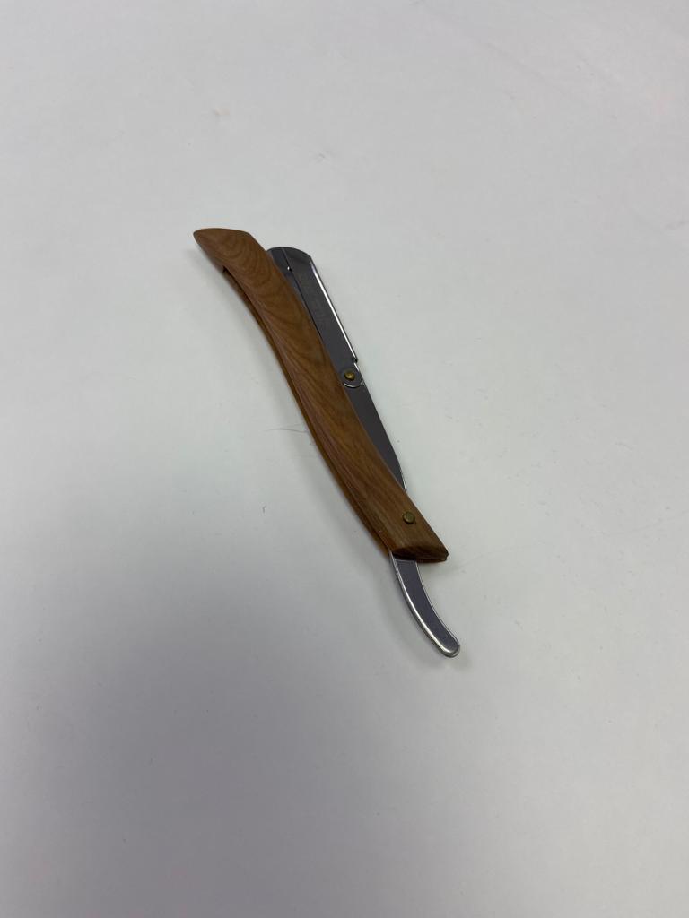 RASOIR A LAME AVEC MANCHE EN BOIS
