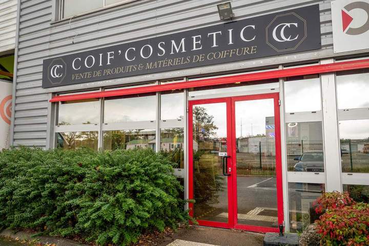 CoifCosmetic, grossiste coiffure à Toulouse. Importateur exclusif RedOne, produits pro, livraison France entière.